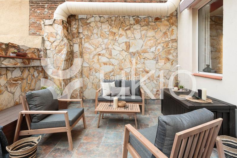 Foto 53a273fb-f99f-49da-9dab-c1bd4c59d279. Alquiler apartamento  de 2 dormitorios y terraza en eixample esquerra en Barcelona