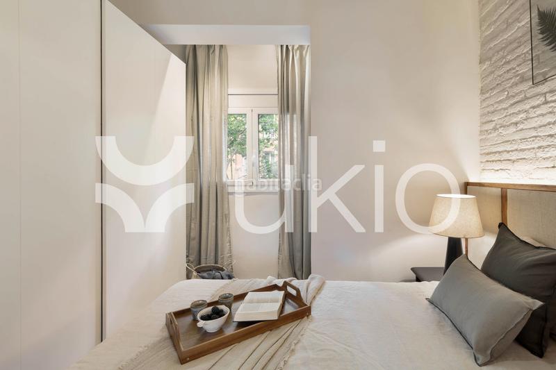 Foto e335fede-39da-45b0-8186-ba6a0879905a. Alquiler apartamento  de 2 dormitorios y balcón en sagrada familia en Barcelona