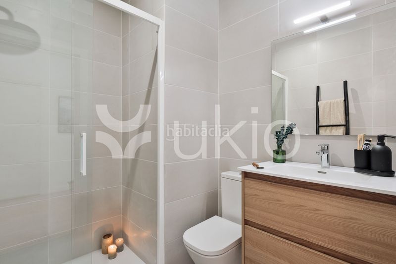 Foto 8e7cc403-4357-49ae-b757-3350144b73a9. Rent penthouse with heating in Sant Antoni Barcelona
