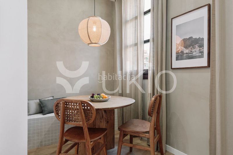 Foto e88ef7bb-067c-47c8-b76f-8b68d3717b9a. Rent penthouse with heating in Sant Antoni Barcelona