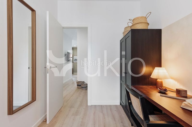 Foto f04b9541-b697-48d4-977b-9bfad3f5644f. Rent penthouse with heating in Sant Antoni Barcelona
