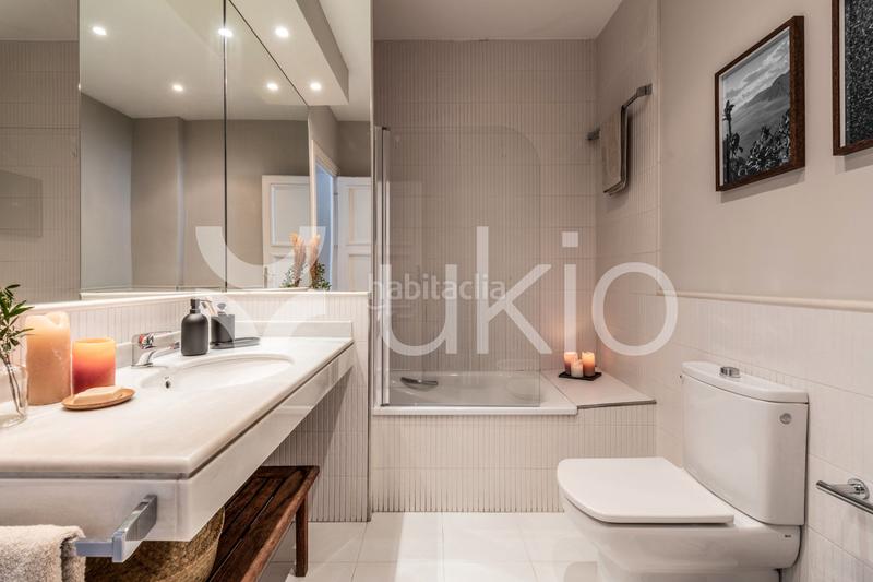 Foto 085eea80-9dc6-48f3-b8e9-8c9bf6b4ed9b. Alquiler apartamento en avenida de concha espina 11 apartamento de 2 dormitorios en azca en Madrid