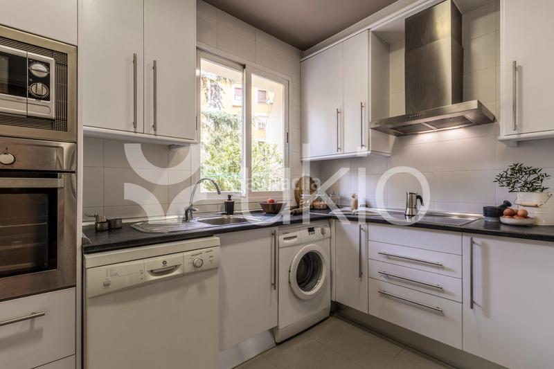Foto ea532058-a6cd-499f-8f48-c26611a9c2e4. Alquiler apartamento en avenida de concha espina 11 apartamento de 2 dormitorios en azca en Madrid