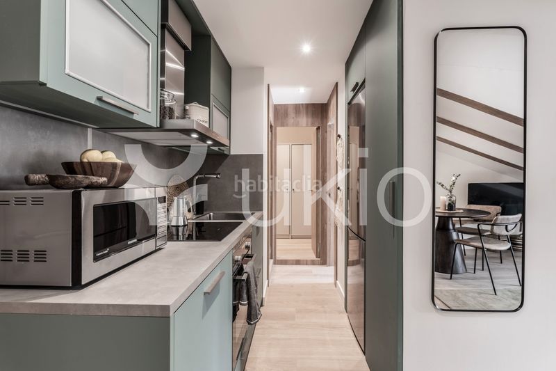 Foto 2cff91be-ced9-4ddd-8b48-8e46f1b64b64. Rent apartment with heating in Cortes-Huertas Madrid