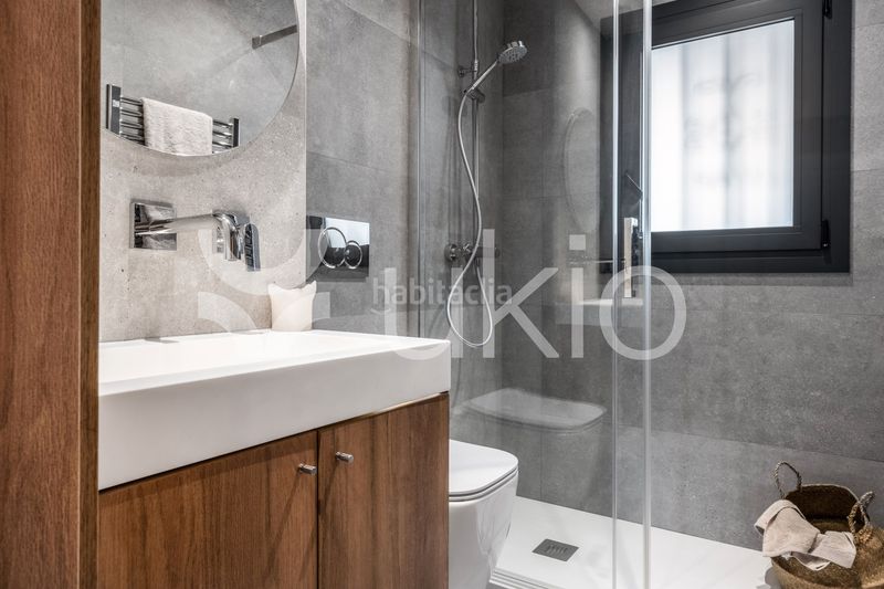 Foto 33cba58f-26cd-4d9c-8497-e67fda00dbcd. Rent apartment with heating in Cortes-Huertas Madrid