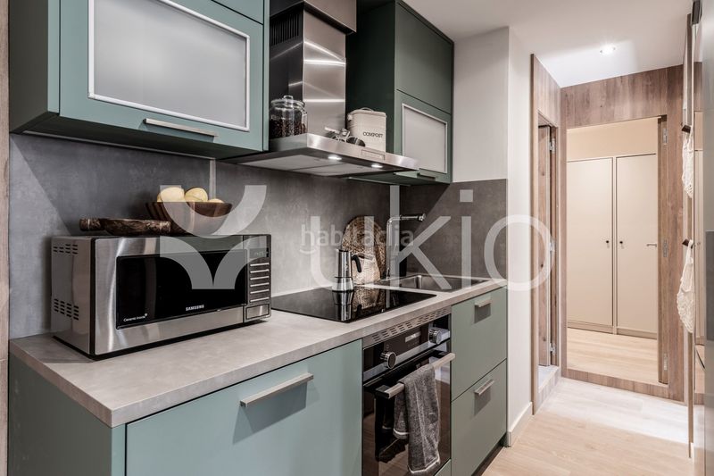 Foto 5c3acef2-b10b-469f-bfde-d5c225ca6a36. Rent apartment with heating in Cortes-Huertas Madrid