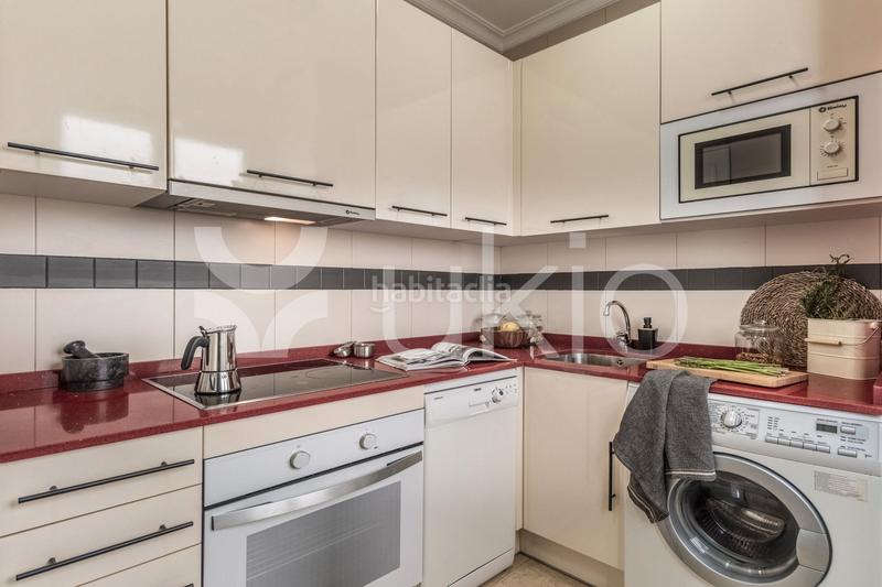 Foto 0c5b0423-dfab-425b-9fbc-1dfa43524e84. Alquiler apartamento  de 2 dormitorios en Trafalgar en Madrid