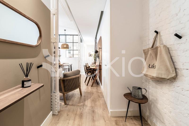 Foto 3eb9749f-ce73-4ed6-8d2f-2a2f5deb15f9. Alquiler apartamento  de 2 habitaciones en Almagro en Madrid