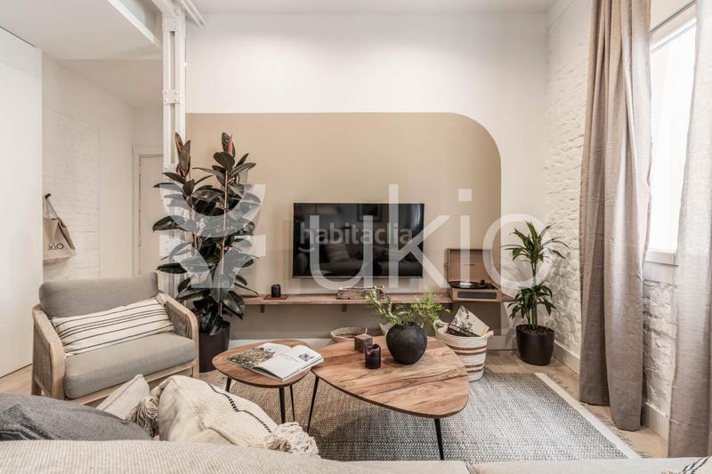 Foto 51fd619f-6944-47ae-8950-994b9bb12489. Alquiler apartamento  de 2 habitaciones en Almagro en Madrid