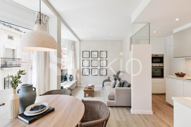 Foto c8a65704-606a-4100-8eeb-57730ff157f4. Miete appartement in Sarrià Barcelona