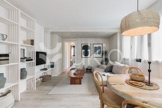 Lloguer Apartament  Carrer del perelló. Apartamento de 2 dormitorios con piscina comunitaria en poblenou