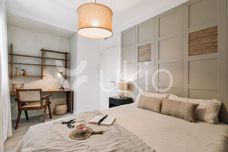 Foto 17a2cb2f-d4f3-4854-baa7-29555f910584. Lloguer apartament amb calefacció aparcament piscina a Barcelona