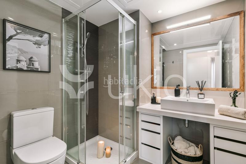 Foto 298f0d8f-a54f-4f15-8a37-24f6f0fd8d75. Lloguer apartament amb calefacció aparcament piscina a Barcelona