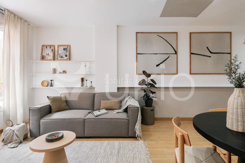 Foto ad090a77-2f19-424f-90d6-2099ded0b7a1. Alquiler apartamento  de 3 dormitorios con balcón y despacho en sant gervasi en Barcelona