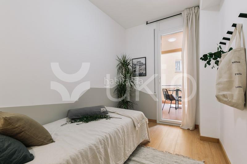 Foto f7f8e426-a259-4d3d-bf3b-5d05c0da1cc1. Alquiler apartamento  de 3 dormitorios con balcón y despacho en sant gervasi en Barcelona