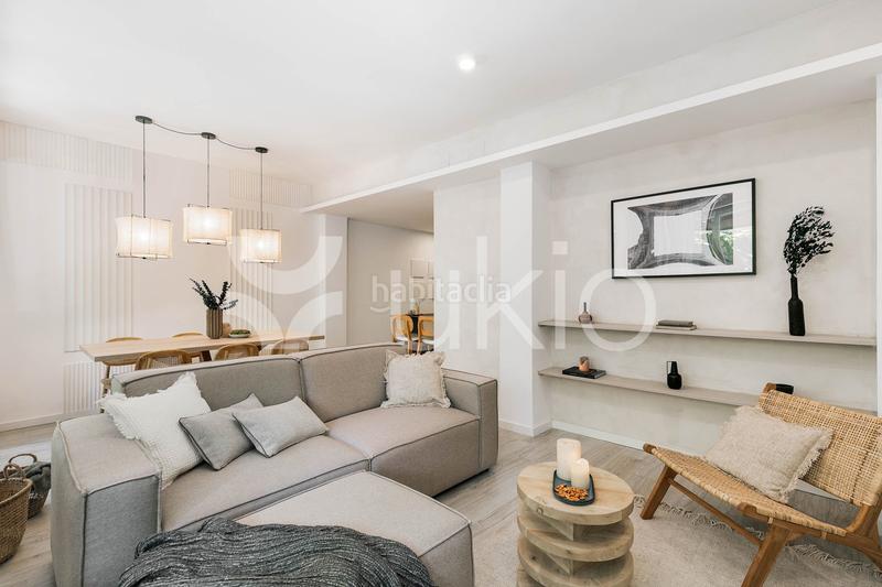 Foto b05748cb-0e53-45cb-804e-23697ef6c47d. Alquiler apartamento  de 3 habitaciones en Sant Antoni en Barcelona