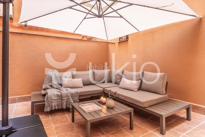 Foto b7d94c4b-e410-4b68-8c6d-677a45ab0bb6. Alquiler apartamento  de 3 dormitorios con terraza en Almagro en Madrid