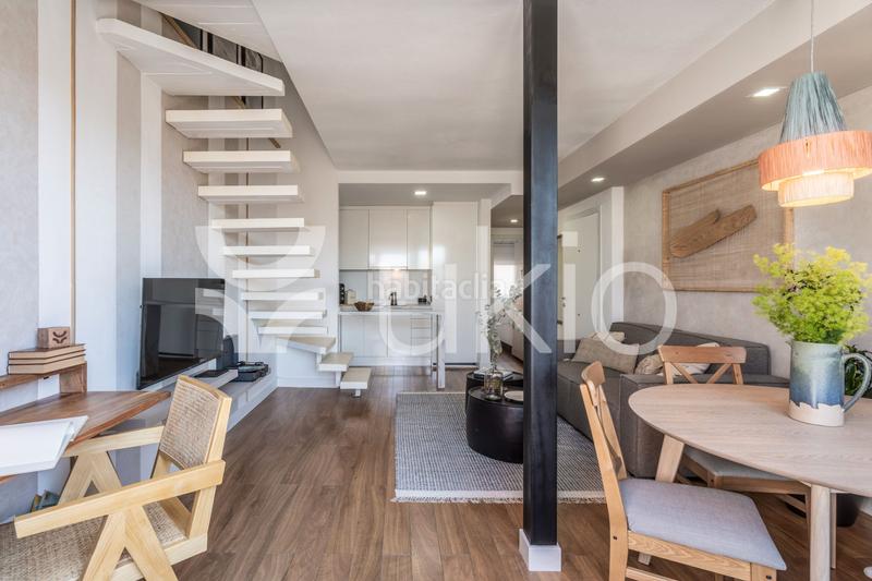 Foto 6103f5db-5477-417e-8583-b5a8aa9e471c. Alquiler apartamento  2 dormitorios con terraza en rios rosas en Madrid