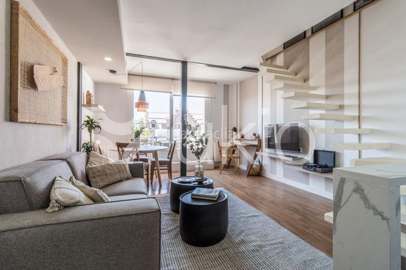 Foto cdc2a57c-a095-49a6-8620-f262e3055638. Alquiler apartamento  2 dormitorios con terraza en rios rosas en Madrid