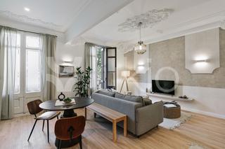 Affitto Monolocale  Carrer de la diputació. Estudio con balcón en eixample esquerra