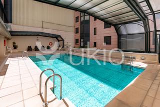 Lloguer Apartament  Plaza de españa. Apartamento de 2 habitaciones con piscina compartida en el centr