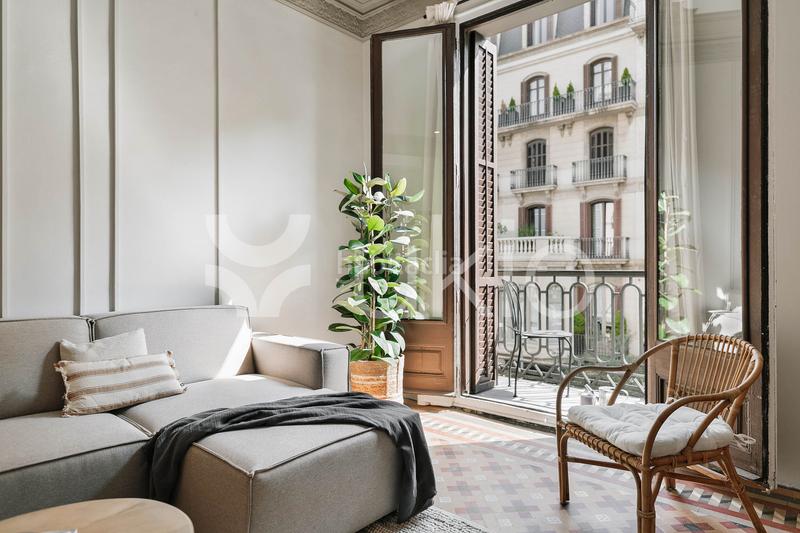 Foto 03c1358f-04a7-4a65-88ea-7c800998f99e. Alquiler apartamento  de 2 dormitorios con oficina en eixample dreta en Barcelona