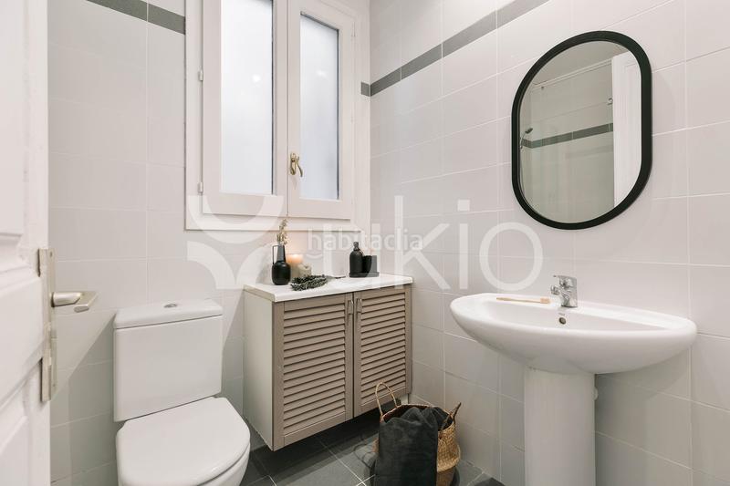Foto a05d2f12-4411-4178-8ebb-250819b05d7c. Alquiler apartamento  de 2 dormitorios con oficina en eixample dreta en Barcelona