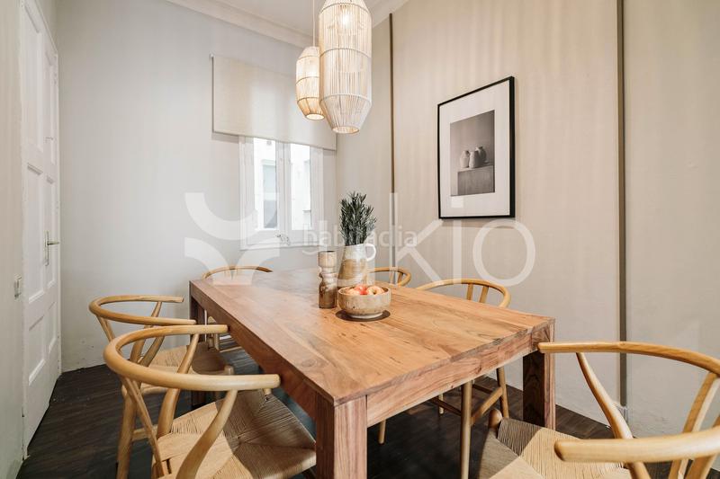 Foto b7f607de-fc64-4b00-a3c8-7c98c2ee84ae. Alquiler apartamento  de 2 dormitorios con oficina en eixample dreta en Barcelona