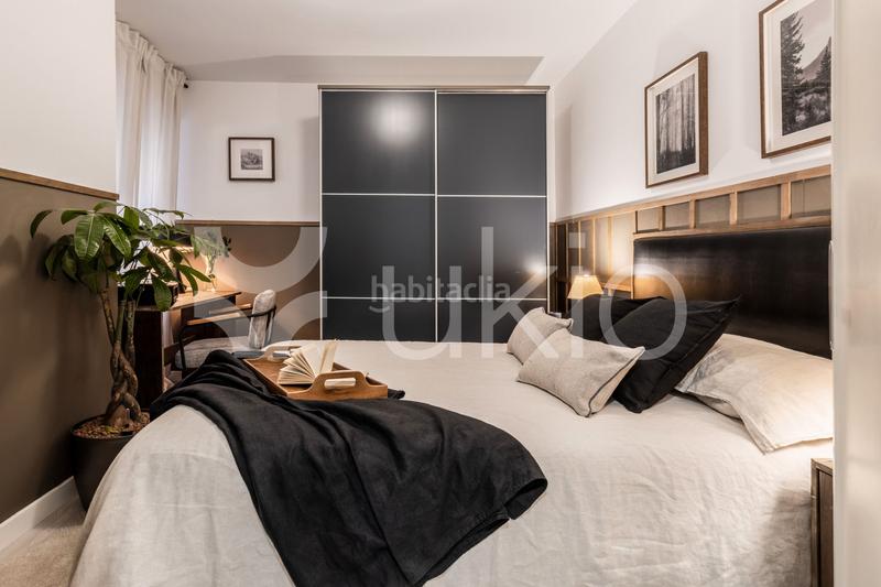 Foto 95f5ebdd-f135-46da-8bbf-c195228680bf. Alquiler apartamento  de 1 dormitorio con piscina compartida en Trafalgar en Madrid