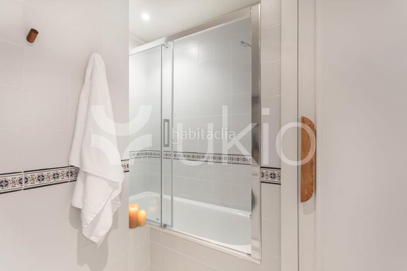 Foto 85eefdad-9025-48c6-bb28-696ef0a5b804. Lloguer apartament a Recoletos Madrid