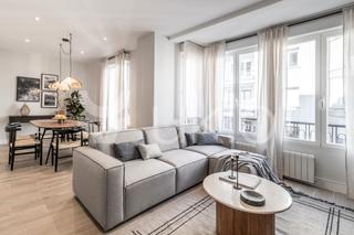 Alquiler Apartamento  Calle de antonio acuña. Apartamento de 3 dormitorios en goya