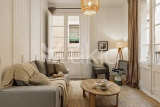 Location Appartement  Carrer de sant pere mitjà. 2 dormitorios en st pere sta caterina i ribera