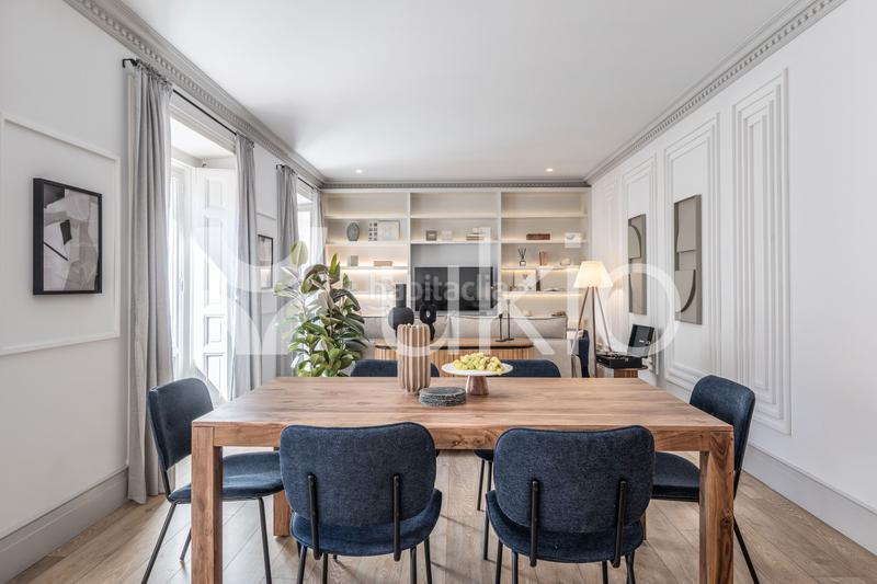 Foto f56e10a0-219c-44de-a20e-1855fa58ee8e. Miete appartement in Justicia-Chueca Madrid