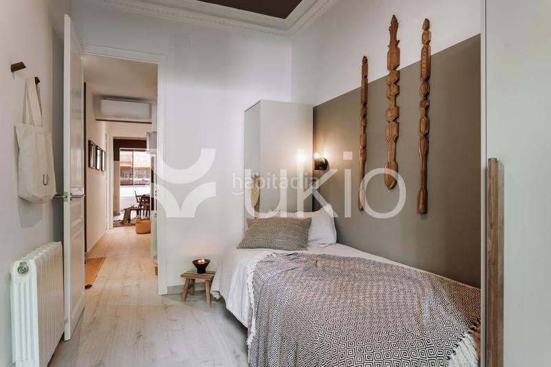 Foto 3bd17488-6581-49a5-a807-dddea0f3a6f5. Alquiler apartamento  3 dormitorios en gràcia en Barcelona