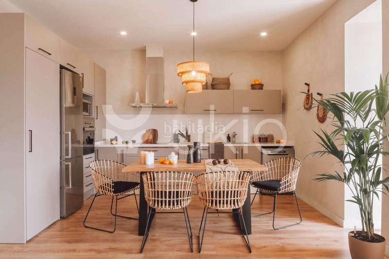 Foto 2f2c70f8-79b3-461c-ad08-df74bf76fa50. Alquiler apartamento  de 2 dormitorios con despacho en eixample esquerra en Barcelona