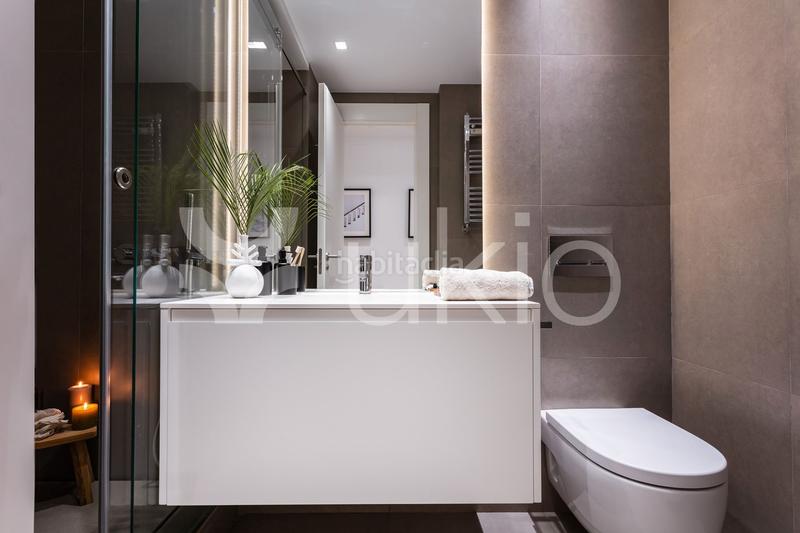 Foto a415aba5-676e-48c7-8eec-ee7fbfc11efd. Alquiler apartamento  de 3 dormitorios en Almagro en Madrid