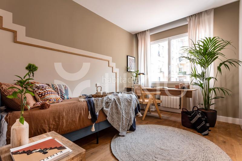 Foto efe4ee98-3762-473b-83da-a661661e7d0f. Alquiler apartamento  de 3 dormitorios en Almagro en Madrid