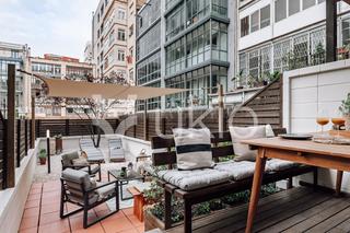 Alquiler Apartamento  Carrer de roger de llúria. Apartamento de 1 dormitorio con terraza en eixample dreta