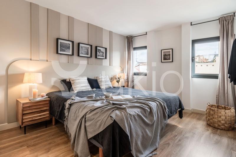 Foto 1153137f-1eaf-4f49-bcde-830e60b05831. Alquiler piso apartamento de 3 dormitorios en chueca en Madrid