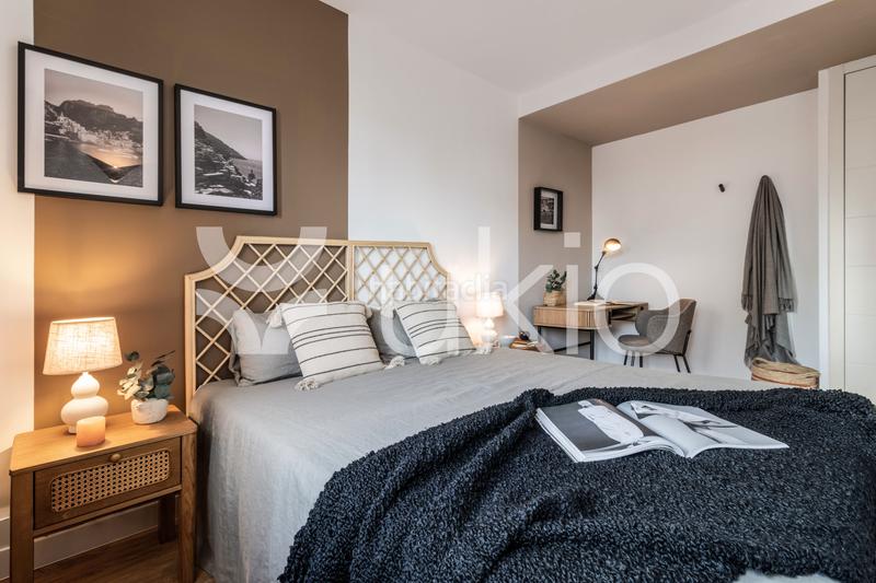 Foto cc0ed861-c632-41b8-aaa6-8d141e46d1de. Alquiler piso apartamento de 3 dormitorios en chueca en Madrid