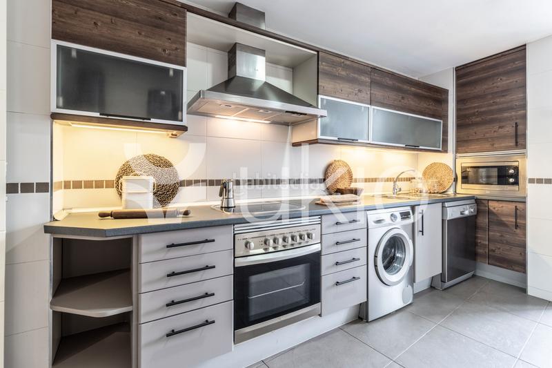 Foto f38a59f6-ff0a-48c2-9e10-2283a133c353. Alquiler piso apartamento de 3 dormitorios en chueca en Madrid