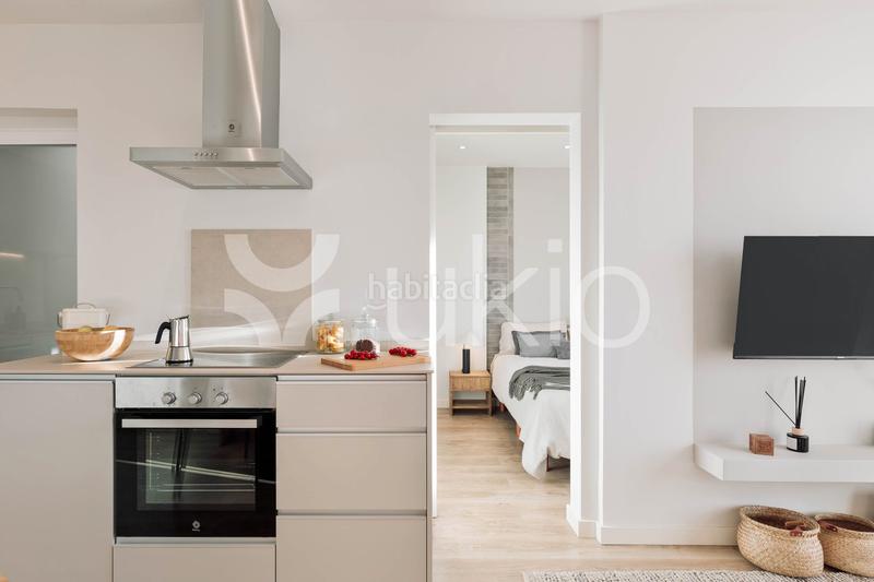 Foto 6af52943-9545-4d20-bff2-3ab9f57c59ec. Alquiler ático  de 1 habitación con oficina y terraza en sant gervasi en Barcelona