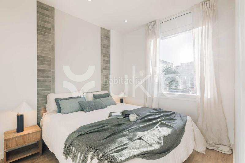Foto bbce133e-4593-43fd-9d16-3f551af05e5b. Alquiler ático  de 1 habitación con oficina y terraza en sant gervasi en Barcelona