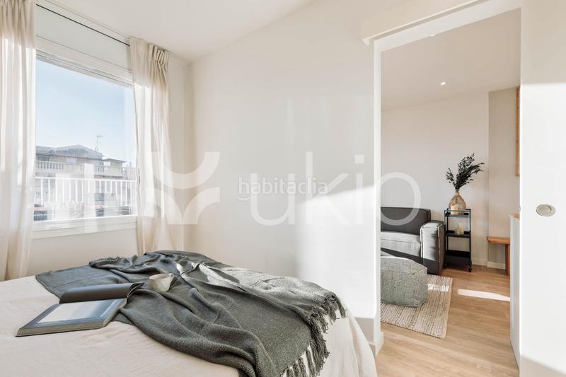 Foto f7e48939-c878-4a03-ad96-961c32ba7130. Alquiler ático  de 1 habitación con oficina y terraza en sant gervasi en Barcelona