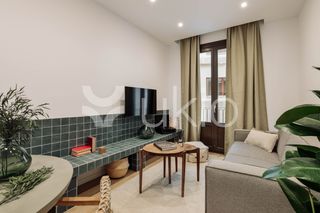 Lloguer Apartament  Carrer de les jonqueres. Apartamento de 2 dormitorios con balc�n y terraza en ciutat vell