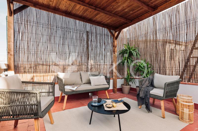 Foto ea2037ea-6b05-4538-bcd1-159cdee60ef1. Alquiler ático  de 1 dormitorio con terraza en eixample dreta en Barcelona