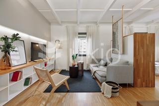 Rent Apartment  Avinguda diagonal. Apartamento de 1 dormitorio con office en sagrada familia