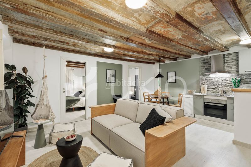 Alquiler Apartamento  Carrer de la victòria. Apartamento de 2 dormitorios en sant pere, santa caterina