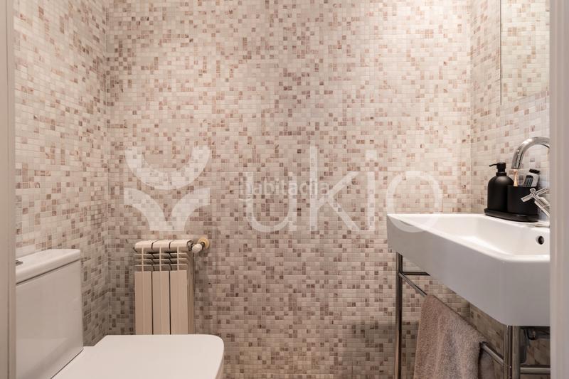 Foto 5579f9cd-0d41-4e48-84b2-4c86271f16a5. Alquiler apartamento  de 2 dormitorios con balcón en goya en Madrid