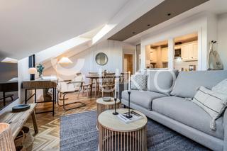 Affitto Edificio  Calle de bárbara de braganza. Apartamento de 2 dormitorios en justicia